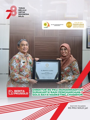 DIREKTUR RS PKU MUHAMMADIYAH SURAKARTA RAIH PENGHARGAAN SOLO RAYA MARKETING CHAMPION